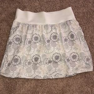 Like new Puma golf skort grey white floral large